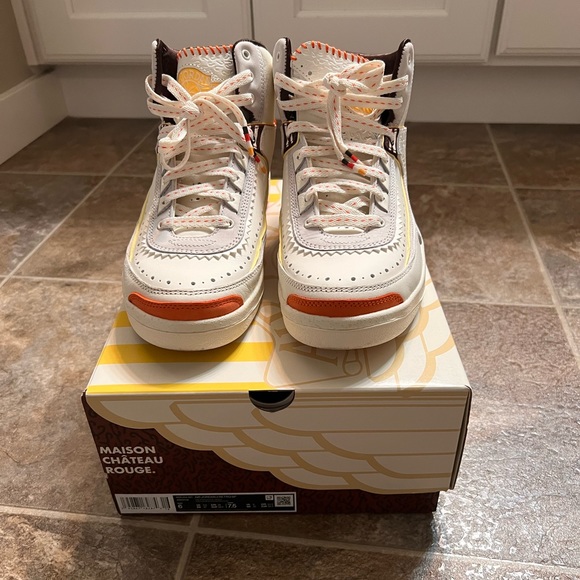 Maison Chateau Rouge X AIR JORDAN 2 RETRO SP - Picture 2 of 7